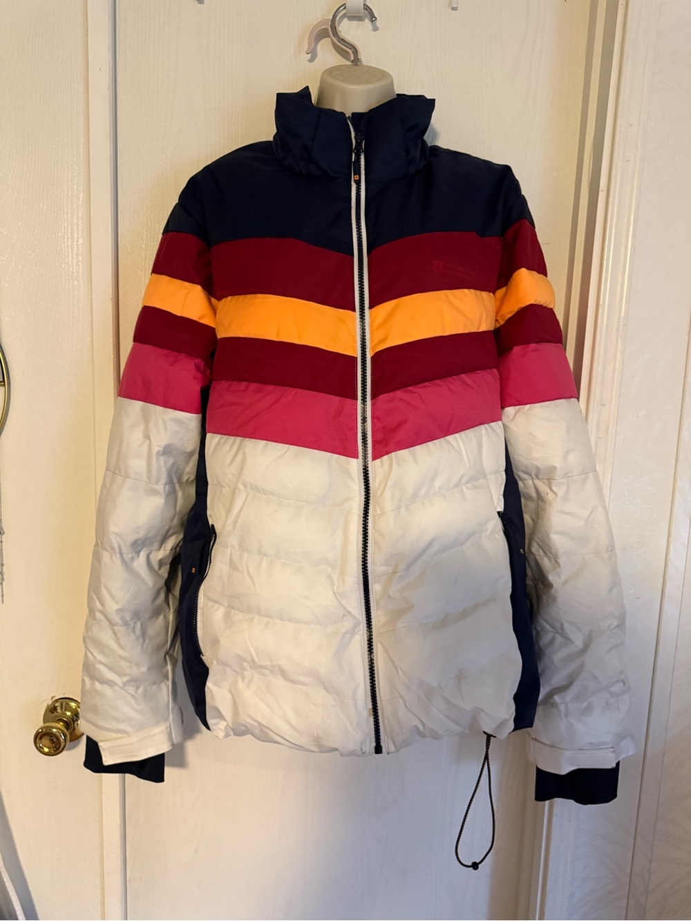 Women’s Colorblock Puffer Jacket in Navy, White & Pink